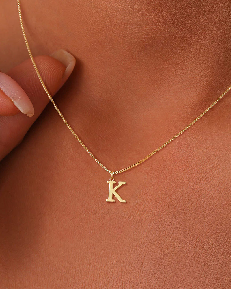 Collier à 26 lettres anglaises à la mode et exquis