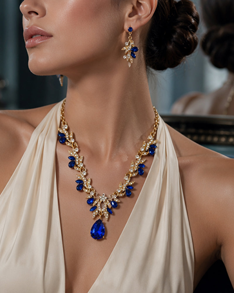 Collier Pendeloque En Larme Scintillant Et Boucles D'oreilles Ensemble